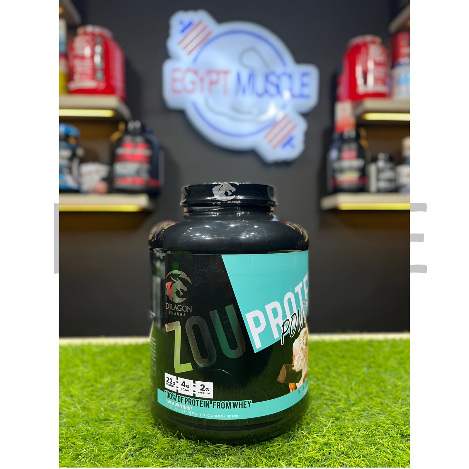 Dragon Zou Protein 2 KG ذو بروتين دراجون هو مزيج مثالي من الواي بروتين كونسنتريت وبروتين اللبن، مصمم لدعم نمو العضلات وتعافيها. يحتوي كل اسكوب على: Thank you for reading this post, don't forget to subscribe! 22 جرام بروتين: لدعم احتياجاتك العضلية.