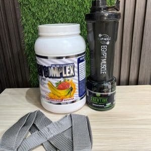 بوكس الضخامة الشهري – واي كومبليكس بنكهة موز بالفراولة، كرياتين بيورجانيك، شيكر Egypt Muscle، شداد 8، مصر